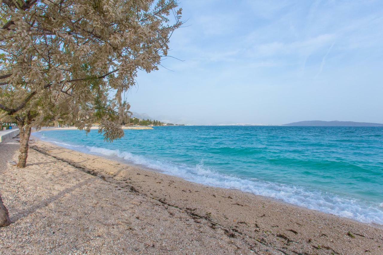 Seafront Apartment In Historical Cippico Castle Kaštela Exteriör bild